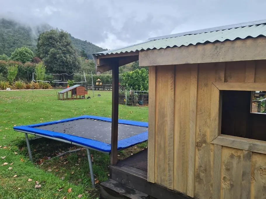 Arias Farm Accomodation Rotorua 0*,